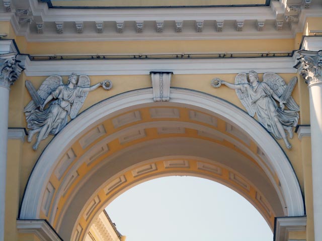 здание сената и синода в петербурге