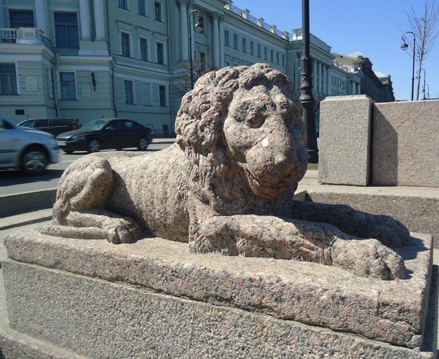 Львы на набережной Малой Невы.Санкт-Петербург