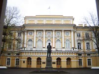 Разумовского К.Г.дворец