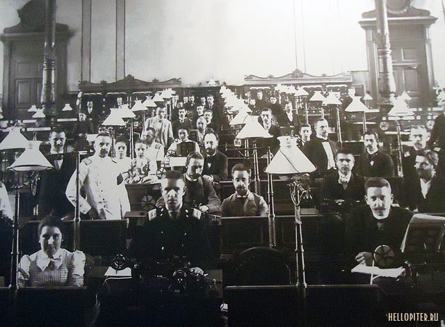Аппаратный зал Главного телеграфа в Петрограде .Фото 1914-1916 г.