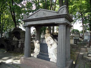 Завадовский П. В.,надгробие