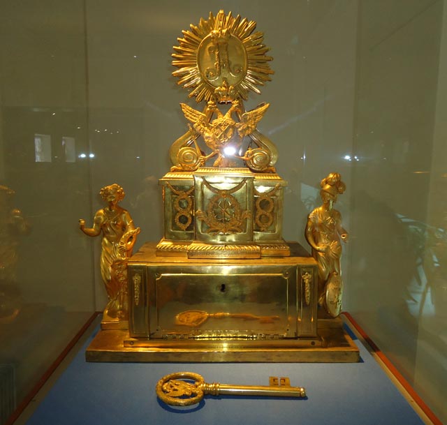 Ларец с символическим ключом от Санкт-Петербурга.1770 г.